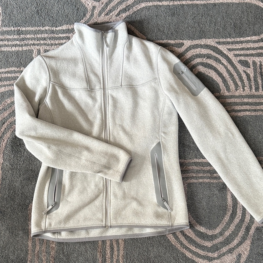 Arc'teryx Gray Women's Zip Up Jacket